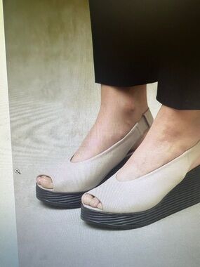 LONZA black sand-beige neutral Peep-Toe Slingback Wedge Sandals size 6.5 (37)